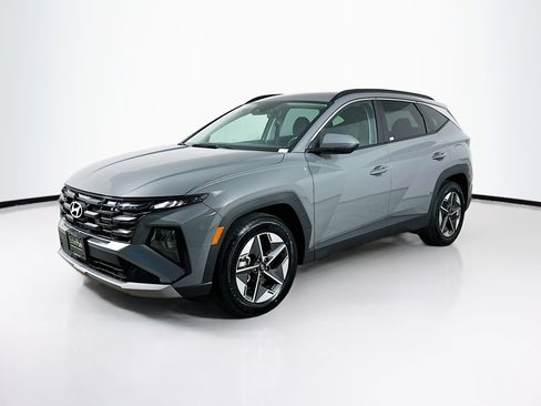 Used 2025 Hyundai Tucson SEL FWD image 3