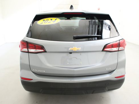 Used 2024 Chevrolet Equinox LS w/ LS Convenience Package AWD/4WD image 8