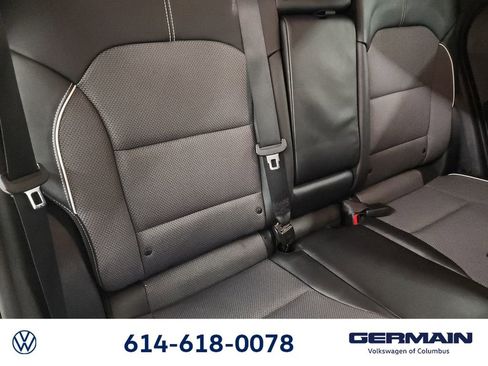 Used 2022 Kia Niro EX image 21