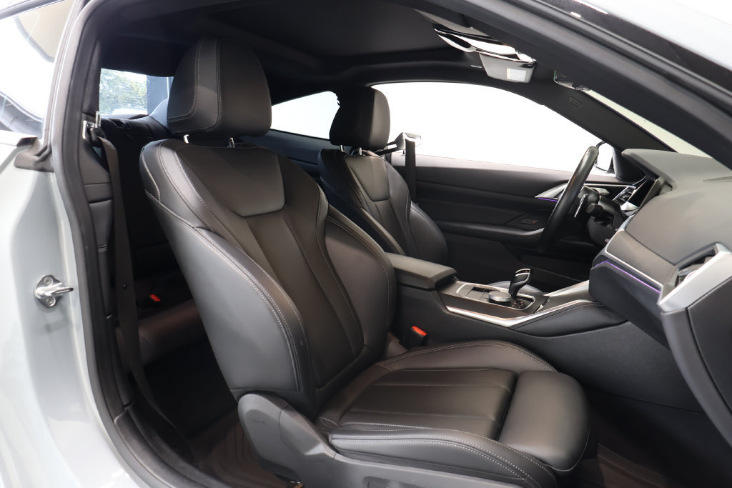 Used 2023 BMW 430i Coupe w/ M Sport Package RWD image 19