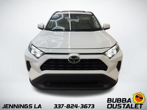 Used 2023 Toyota RAV4 XLE w/ Convenience Package FWD image 8