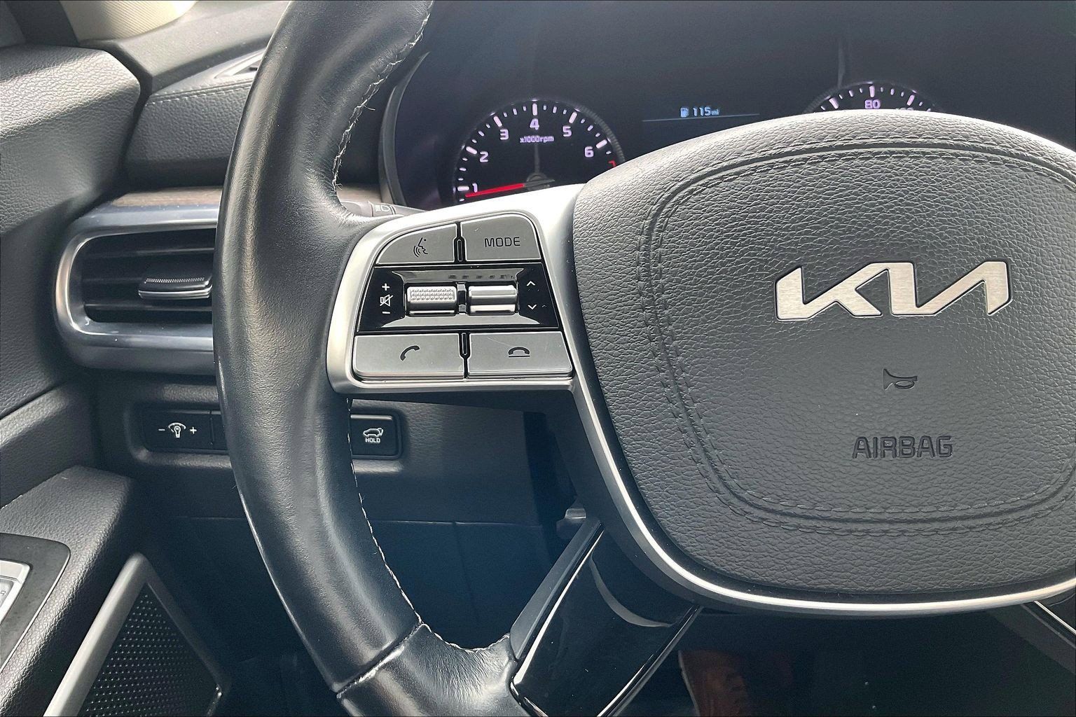Used 2022 Kia Telluride EX w/ EX Premium Package AWD/4WD image 23