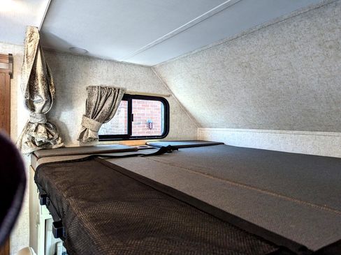 Used 2019 Chevrolet Express 4500 w/ RV Package image 36