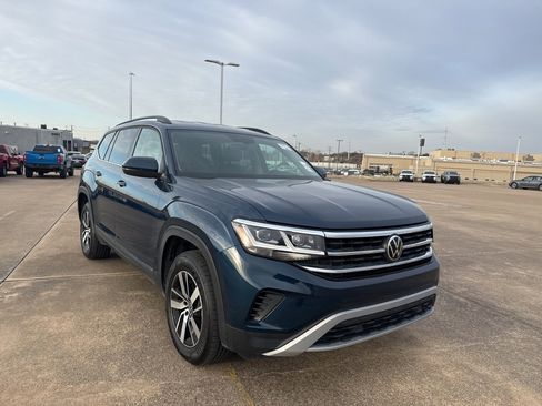 Used 2022 Volkswagen Atlas SE image 1