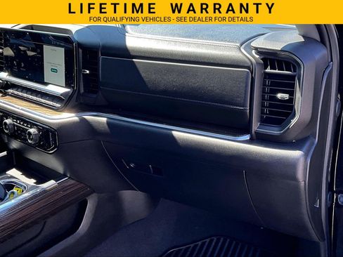 Used 2025 Chevrolet Silverado 1500 RST w/ Convenience Package II AWD/4WD image 17