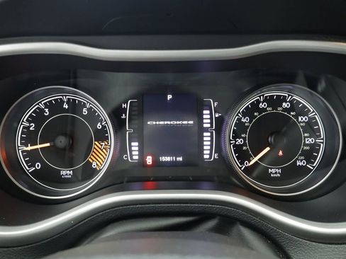 Used 2014 Jeep Cherokee Latitude w/ Cold Weather Group FWD image 27