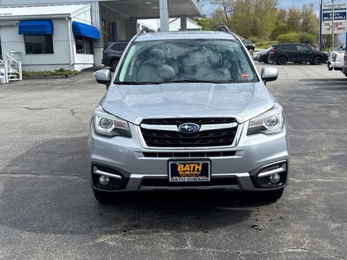 Used 2018 Subaru Forester 2.5i Limited AWD/4WD image 2