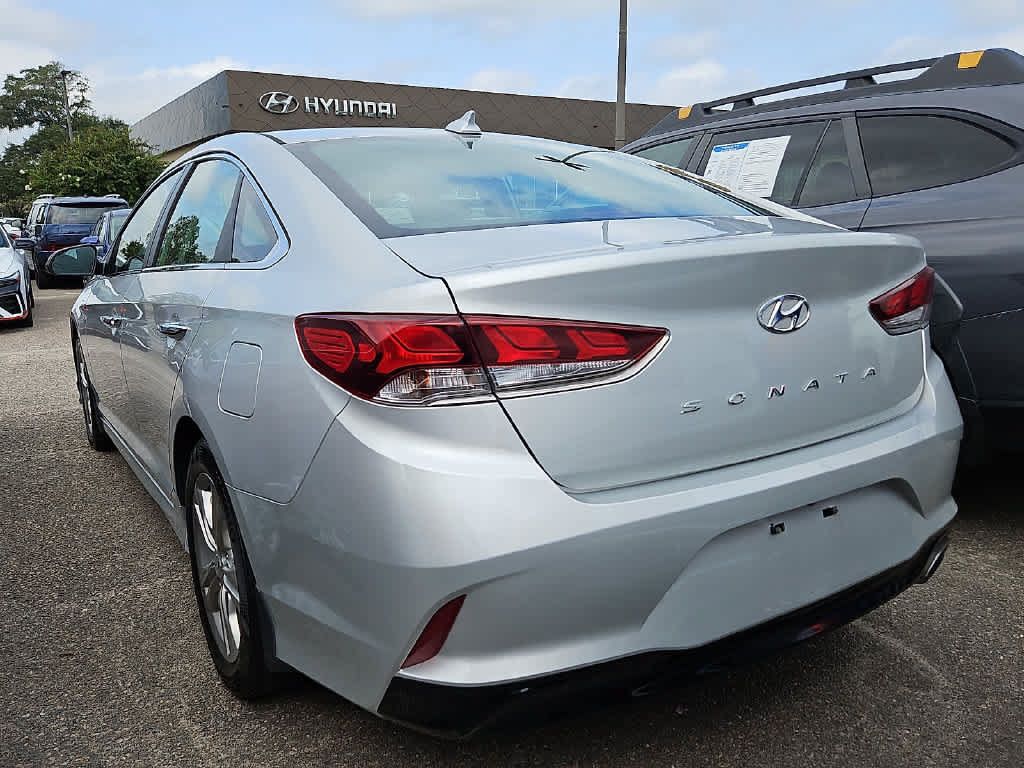 Used 2018 Hyundai Sonata SEL FWD image 2