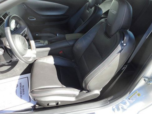 Used 2010 Chevrolet Camaro SS w/ RS Package image 4