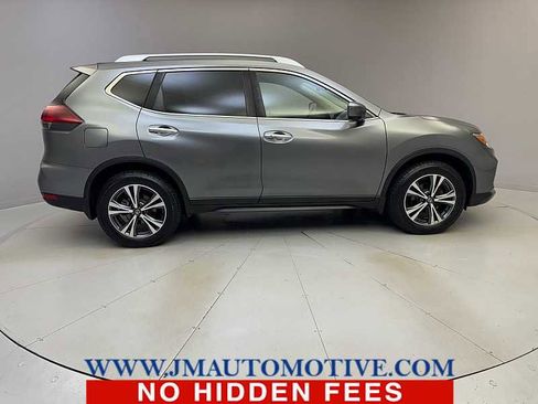 Used 2019 Nissan Rogue SV w/ Sun & Sound Touring Package AWD/4WD image 6