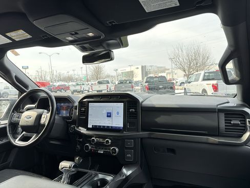 Used 2022 Ford F150 XLT w/ Equipment Group 302A High image 16