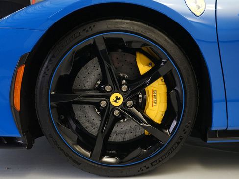 Used 2025 Ferrari SF90 Spider Base image 31