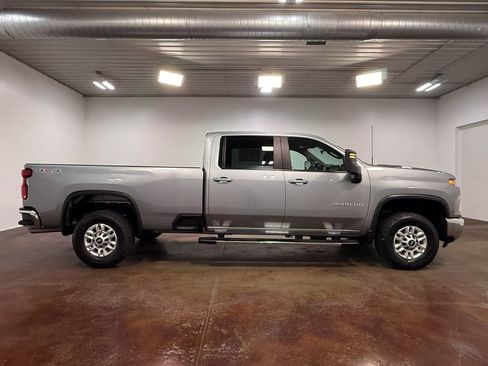 Used 2025 Chevrolet Silverado 2500 LT w/ Convenience Package image 23