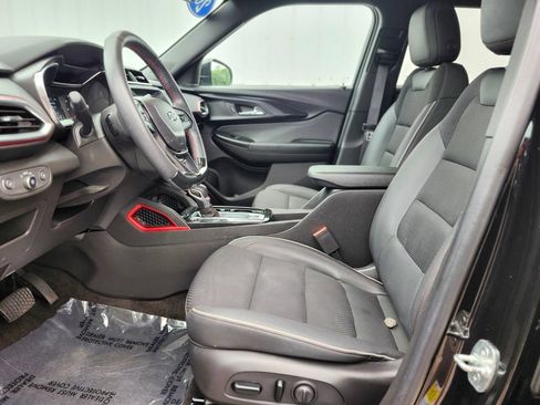 Used 2023 Chevrolet TrailBlazer RS AWD/4WD image 16