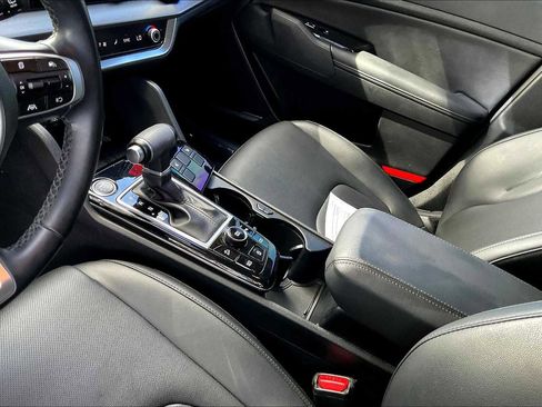 Used 2023 Kia Sportage EX image 16