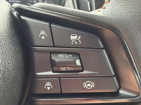 Used 2024 Subaru Crosstrek 2.5i Limited AWD/4WD image 18