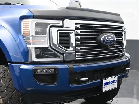 Used 2022 Ford F450 Limited image 37