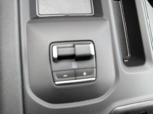 New 2026 GMC Sierra 2500 AT4 w/ AT4 Premium Plus Package AWD/4WD image 21