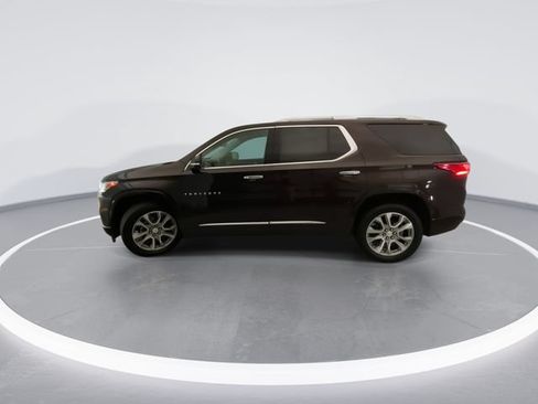 Used 2021 Chevrolet Traverse Premier w/ LPO, Floor Liner Package AWD/4WD image 9
