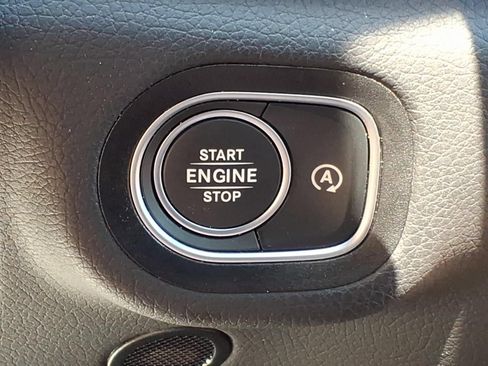 Certified 2025 Mercedes-Benz GLE 350 4MATIC image 21
