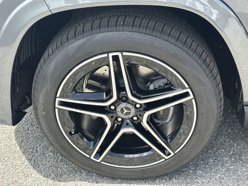 New 2026 Mercedes-Benz GLS 450 4MATIC image 13