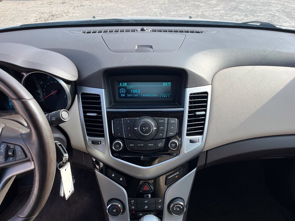 Used 2012 Chevrolet Cruze LT FWD image 24