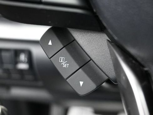 Used 2024 Subaru Forester Premium AWD/4WD image 18