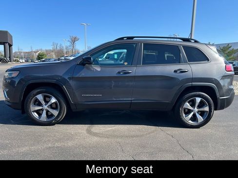 Used 2022 Jeep Cherokee Limited AWD/4WD image 4