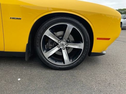 Used 2017 Dodge Challenger R/T Plus RWD image 39