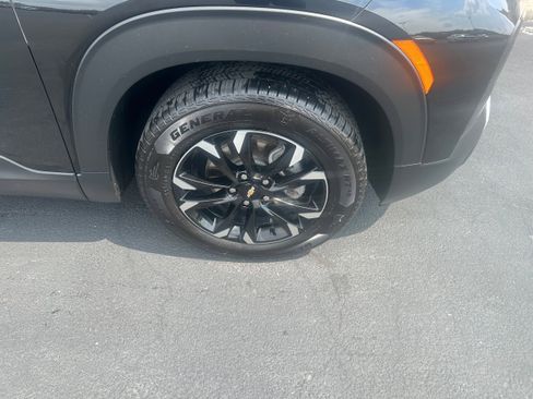 Used 2023 Chevrolet TrailBlazer LT image 4