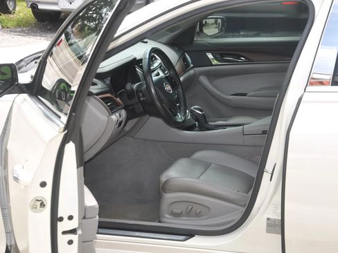 Used 2014 Cadillac CTS Sedan RWD image 3