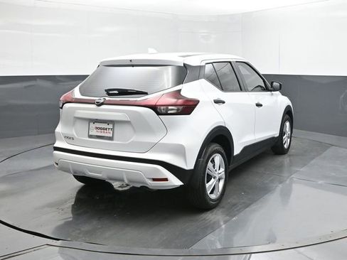 New 2025 Nissan Kicks Play S w/ Interior Electronics Package image 11