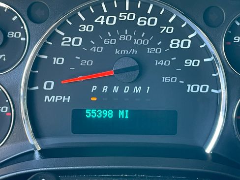 Used 2019 GMC Savana 2500 w/ Driver Convenience Package RWD image 28