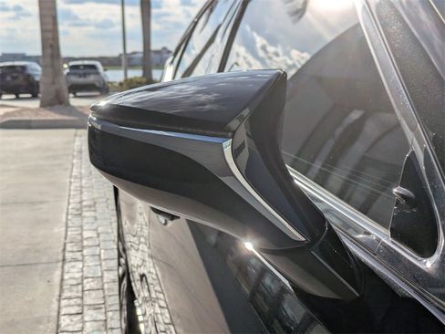 Used 2020 Lexus ES 300h w/ Premium Package image 12