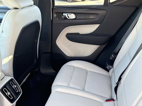 New 2026 Volvo XC40 B5 Ultra w/ Climate Package image 12