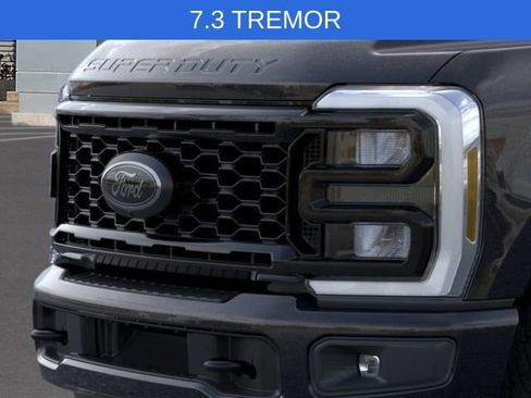 New 2026 Ford F250 XLT w/ XLT Premium Package AWD/4WD image 17