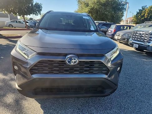 Used 2021 Toyota RAV4 XLE w/ Convenience Package image 8