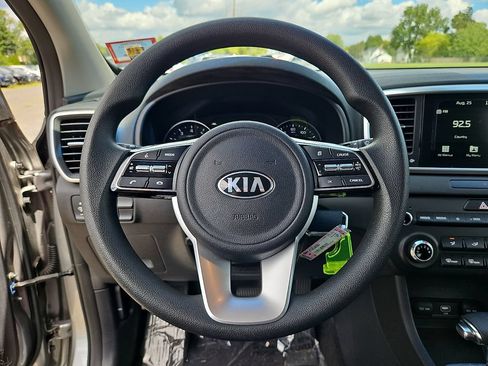Used 2021 Kia Sportage LX FWD image 19