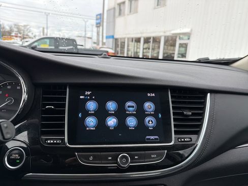 Certified 2021 Buick Encore Preferred image 18