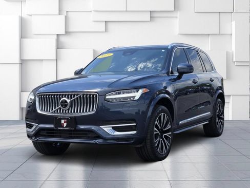 Used 2023 Volvo XC90 T8 Plus AWD/4WD image 3