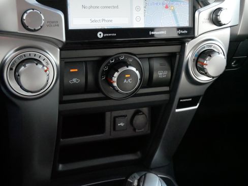 Certified 2024 Toyota 4Runner SR5 Premium image 23