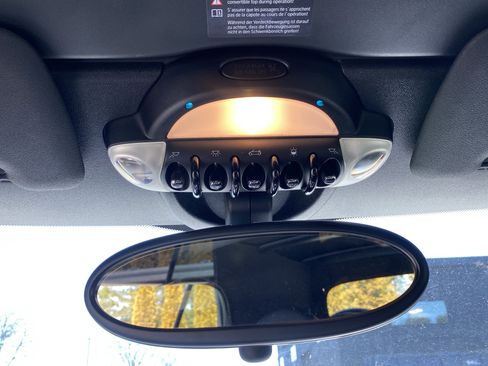 Used 2014 MINI Cooper Convertible image 27