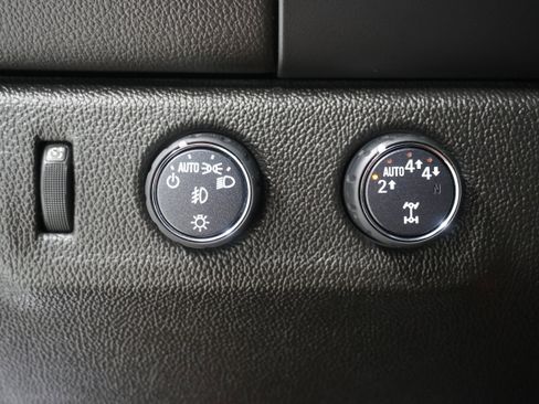 Used 2020 GMC Canyon Denali image 19