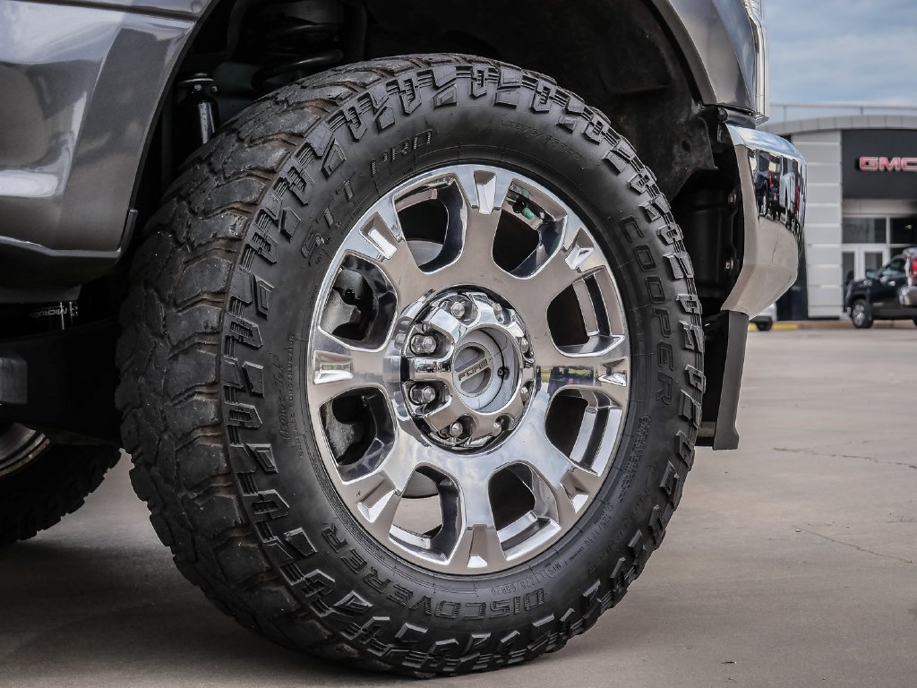 Used 2020 Ford F250 Lariat w/ Lariat Ultimate Package AWD/4WD image 9