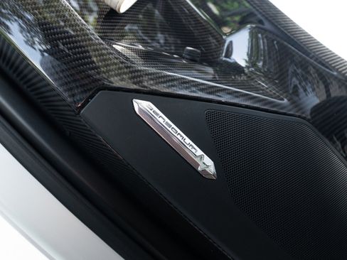 Used 2020 Lamborghini Aventador SVJ AWD/4WD image 53