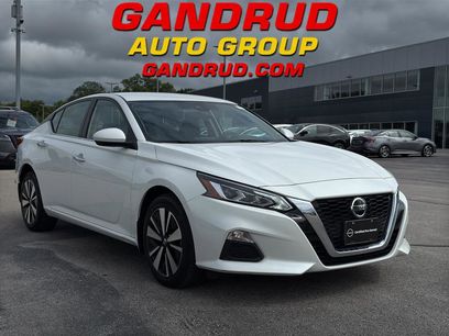 Certified 2022 Nissan Altima 2.5 SV