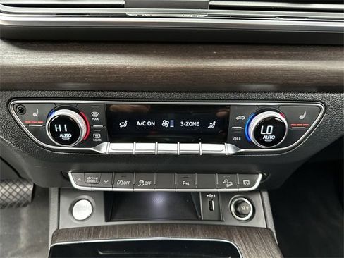 Certified 2023 Audi Q5 2.0T Premium w/ Convenience Package image 18