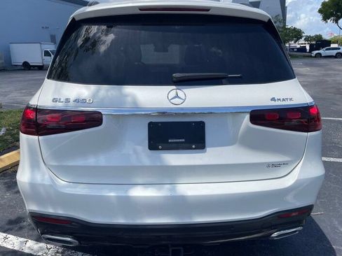 Used 2024 Mercedes-Benz GLS 450 4MATIC image 17