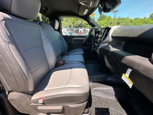 New 2026 RAM 4500 Tradesman w/ Chrome Appearance Group AWD/4WD image 4