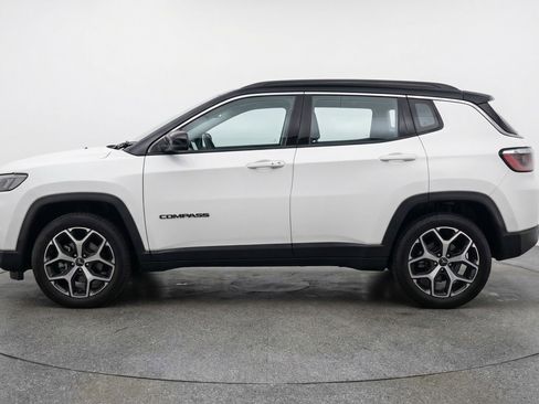 Used 2025 Jeep Compass Limited AWD/4WD image 5